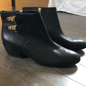 San Edelman booties